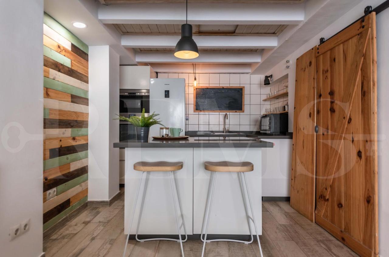 Bright Duplex Loft Next To The City Center By Rems مالقة المظهر الخارجي الصورة
