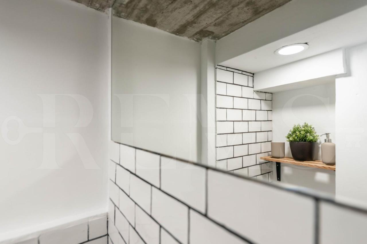 Bright Duplex Loft Next To The City Center By Rems مالقة المظهر الخارجي الصورة